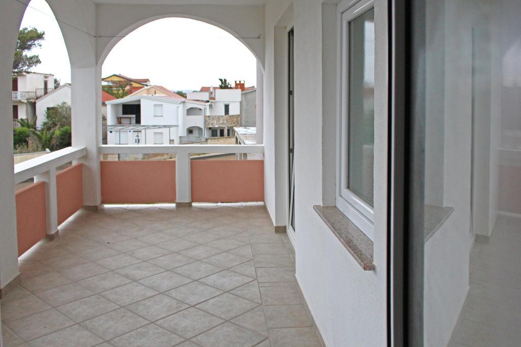 Apartments Beba Vir Bilik gambar