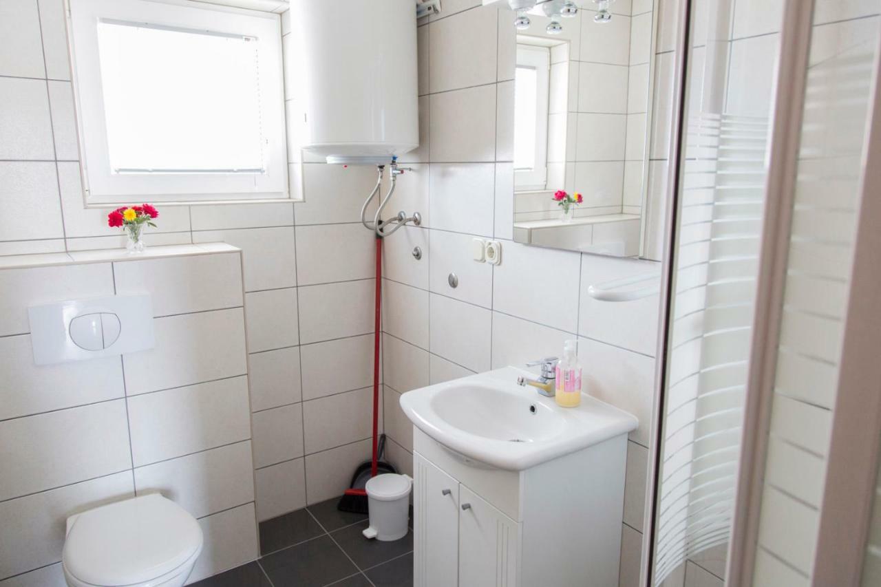 Apartments Beba Vir Luaran gambar