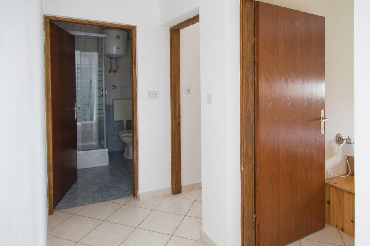 Apartments Beba Vir Luaran gambar
